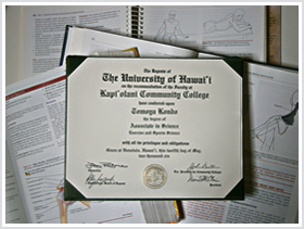 ハワイ大学KCC校卒業証明書